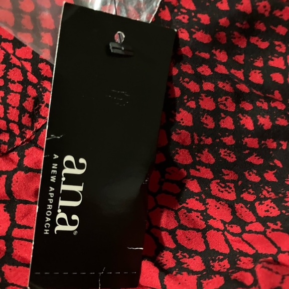 a.n.a Red and Black Notched Collar Cut Out Top - Picture 6 of 10